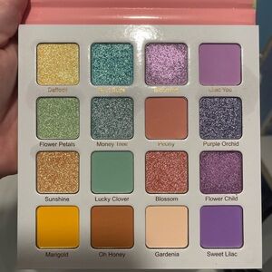 Juvias place Garden of juvias palette